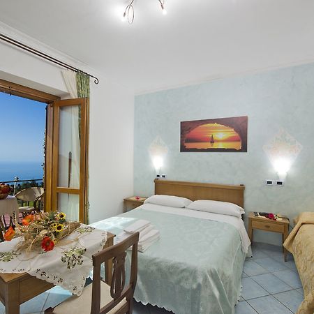 Agriturismo Mare E Monti Hotel อาเจโรลา ภายนอก รูปภาพ