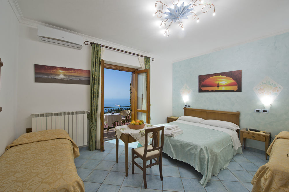 Agriturismo Mare E Monti Hotel อาเจโรลา ภายนอก รูปภาพ